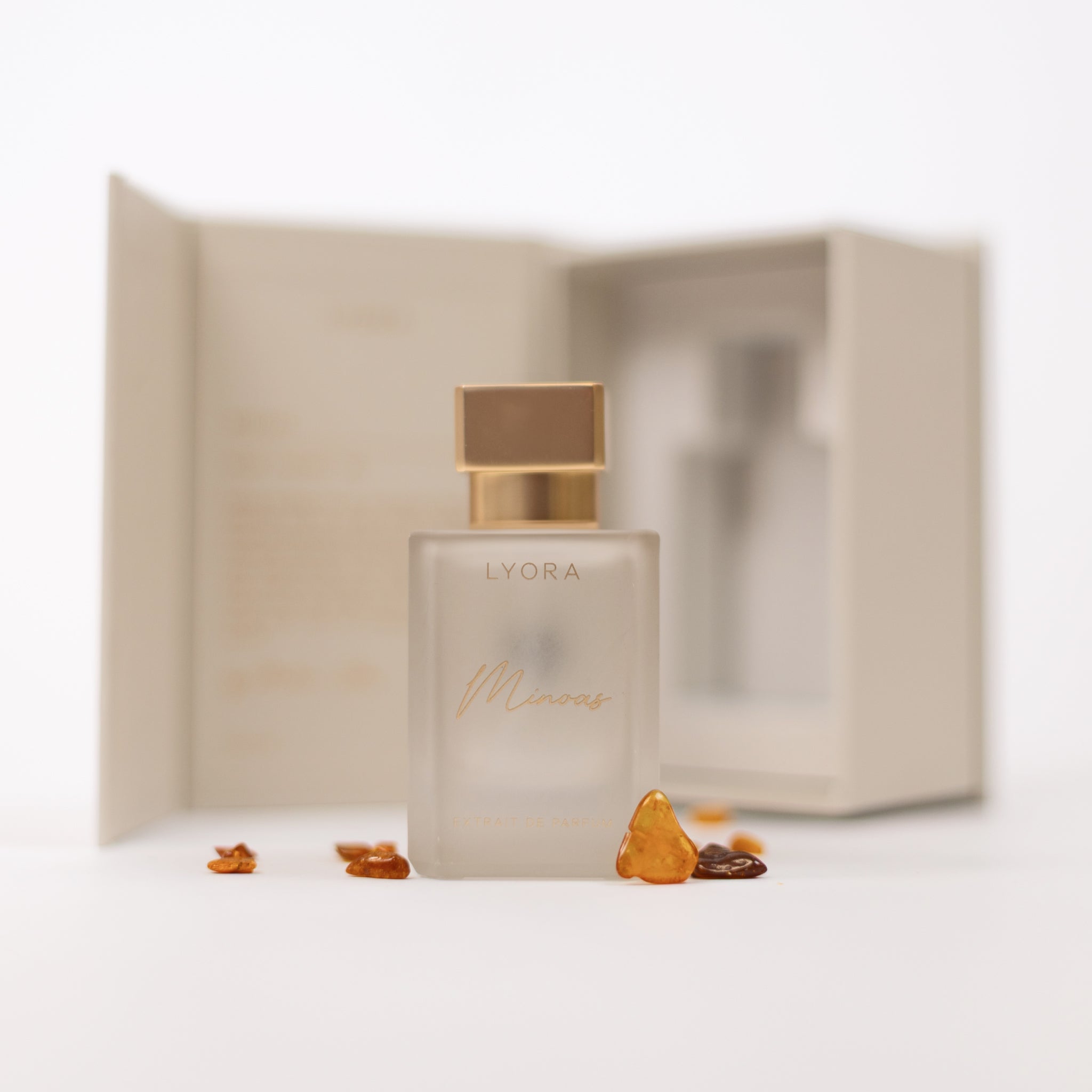 LYORA Minoas