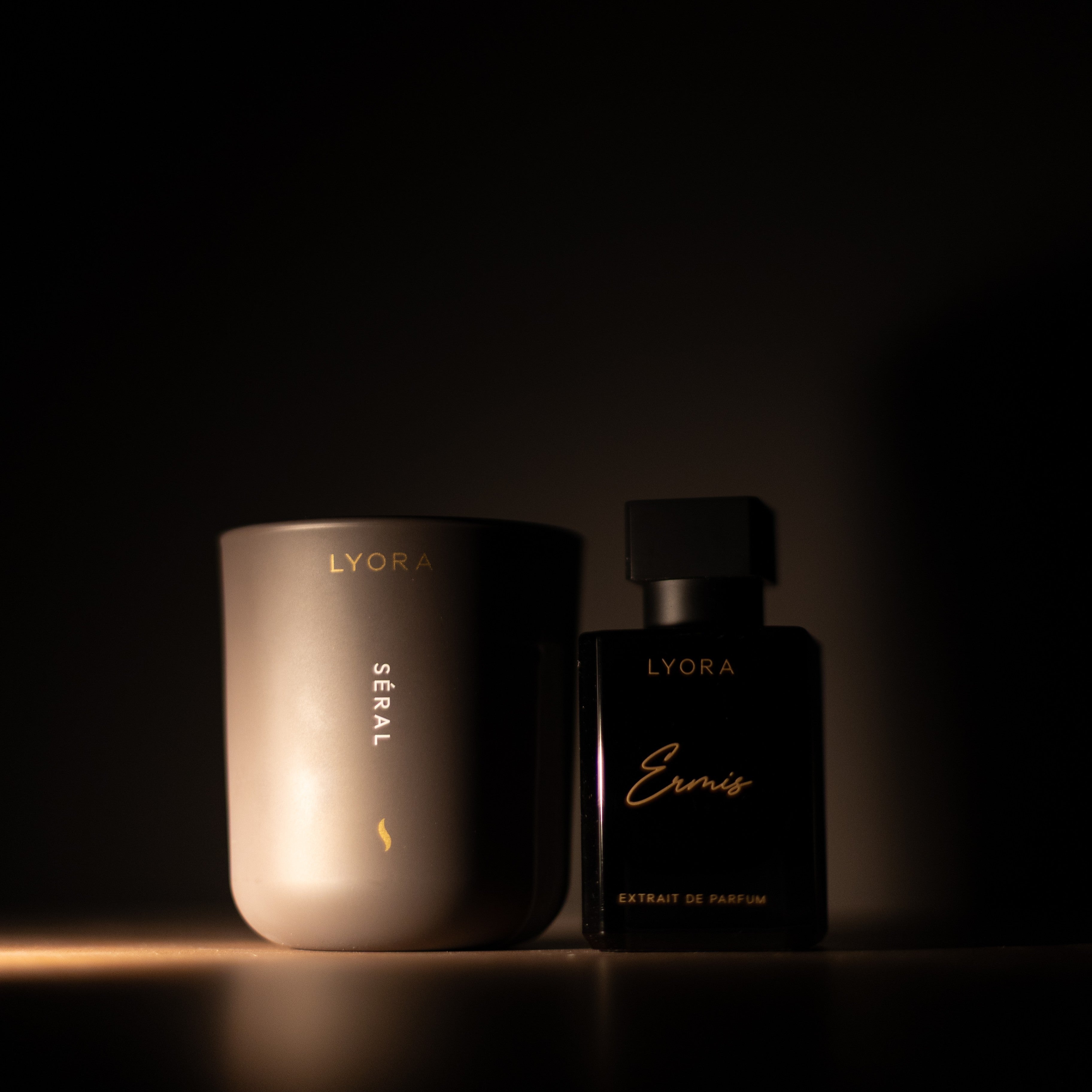 LYORA Séral Kerze + Ermis