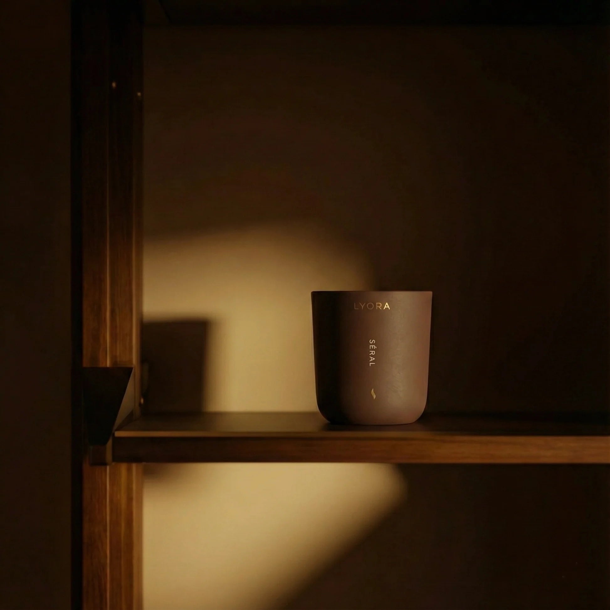 LYORA Séral – Kerze